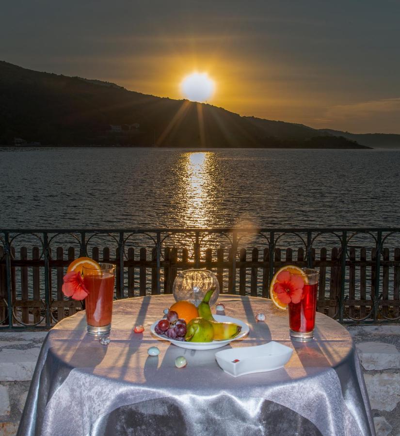 Villa Nelli Kassiopi Eksteriør billede